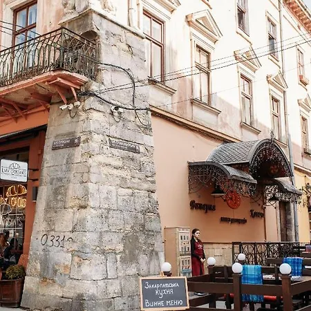 Cozy Loft в самому центрі львова